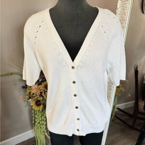 St. John Sport • V-Neck Short Sleeve Knit Cardigan